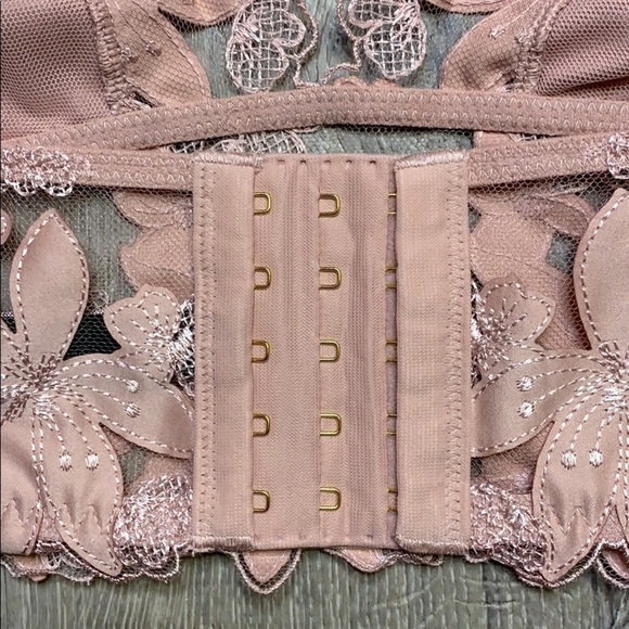 Victoria’s Secret Floral Embroidered Bralette - Picture 7 of 14